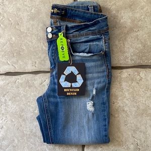 Indigo Rein Jeans-Distressed/Mid Rise/Narrow Leg/Above Ankle- Junior Sz 9 NWT